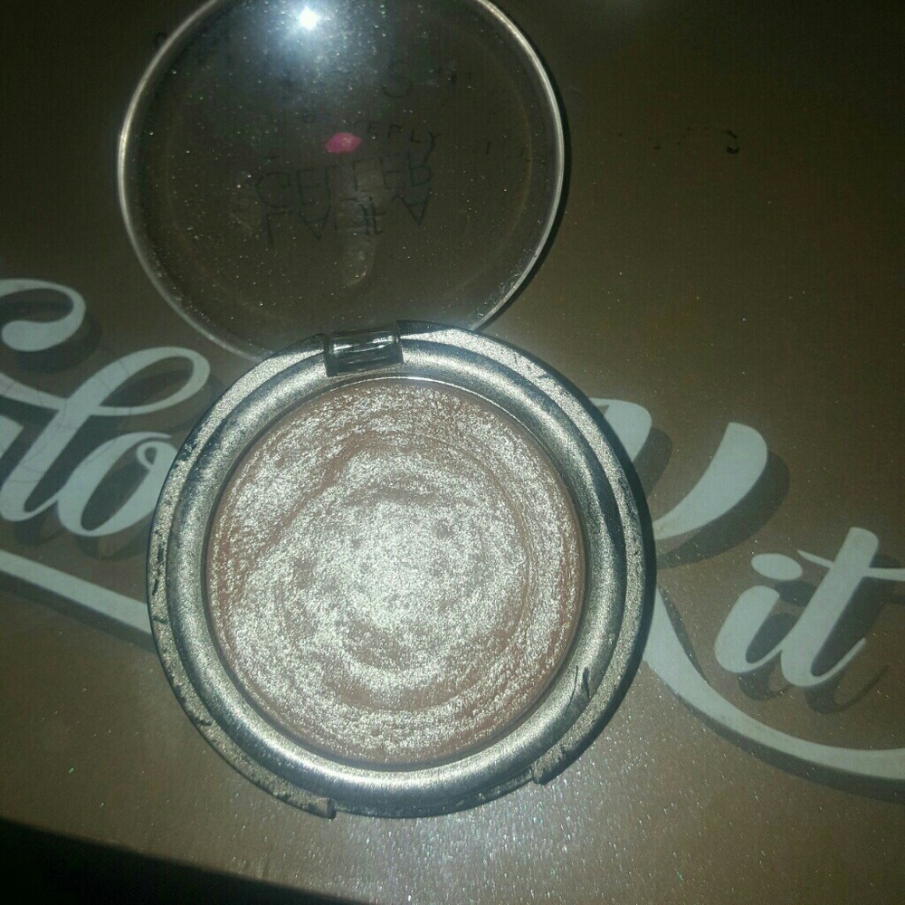 Laura geller highlighter